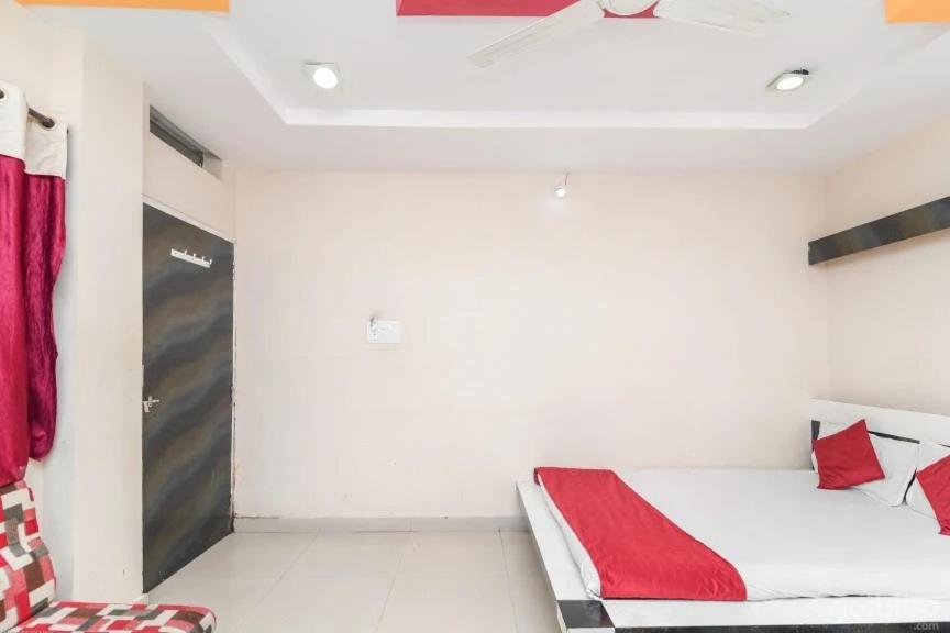 אויאיין Hotel Rameshwaram מראה חיצוני תמונה