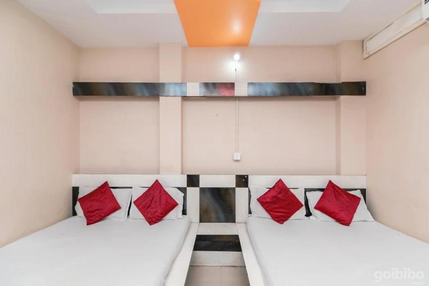 אויאיין Hotel Rameshwaram מראה חיצוני תמונה