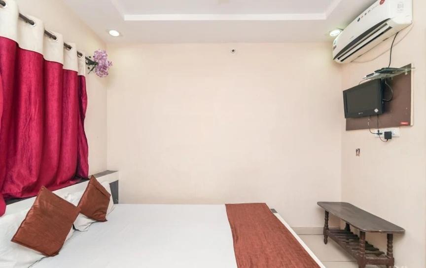 אויאיין Hotel Rameshwaram מראה חיצוני תמונה