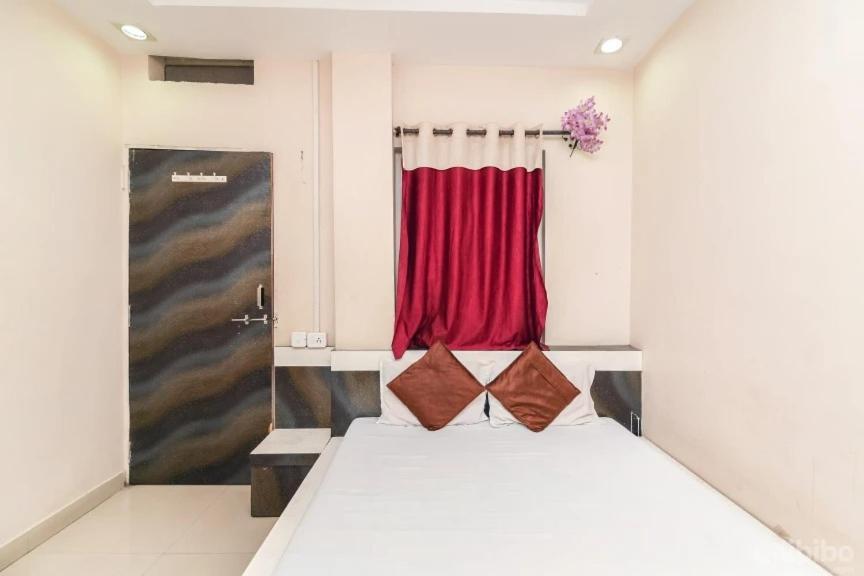 אויאיין Hotel Rameshwaram מראה חיצוני תמונה